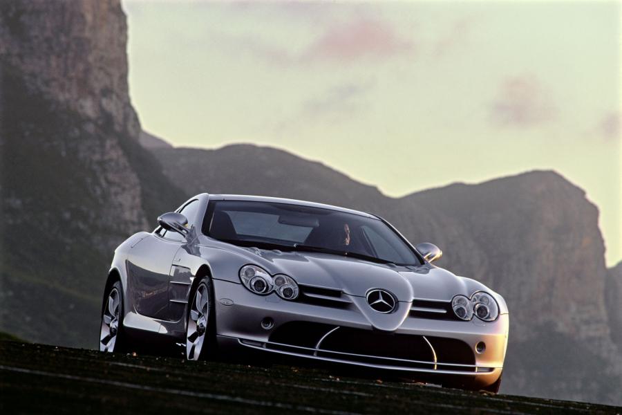  Mercedes-Benz SLR McLaren 2003 года  (фото 28 из 319)